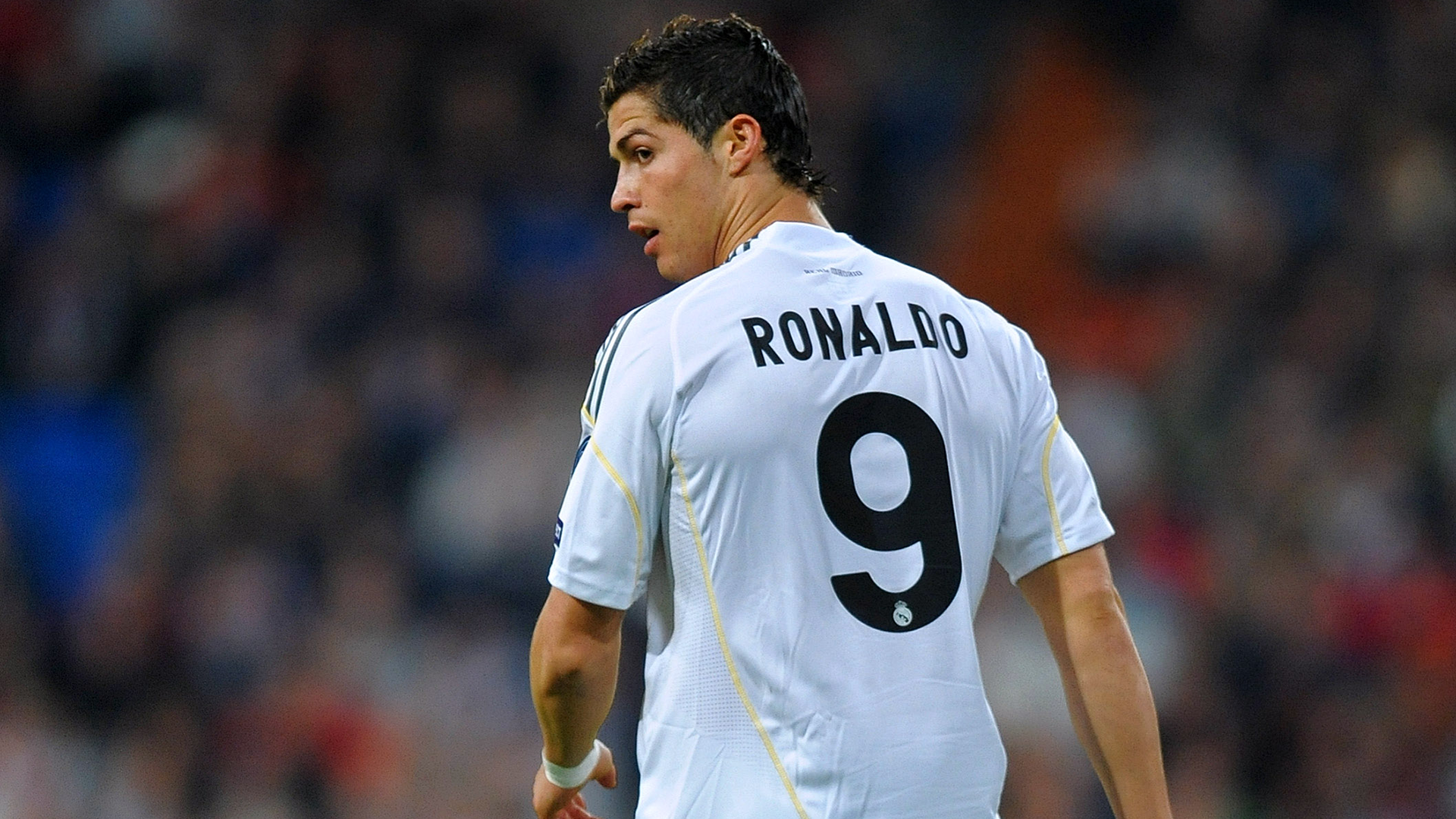 Cristiano Ronaldo to wear no. 7 shirt for Manchester United