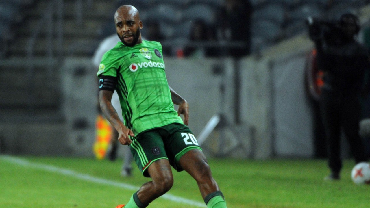 Extra Time How Twitter Reacted To Oupa Manyisas Sundowns Move And Michos Unveiling At Orlando Pirates Goal Com Extra Time How Twitter Reacted To Oupa Manyisas Sundowns Move And Michos Unveiling At Orlando Pirates Goal Com