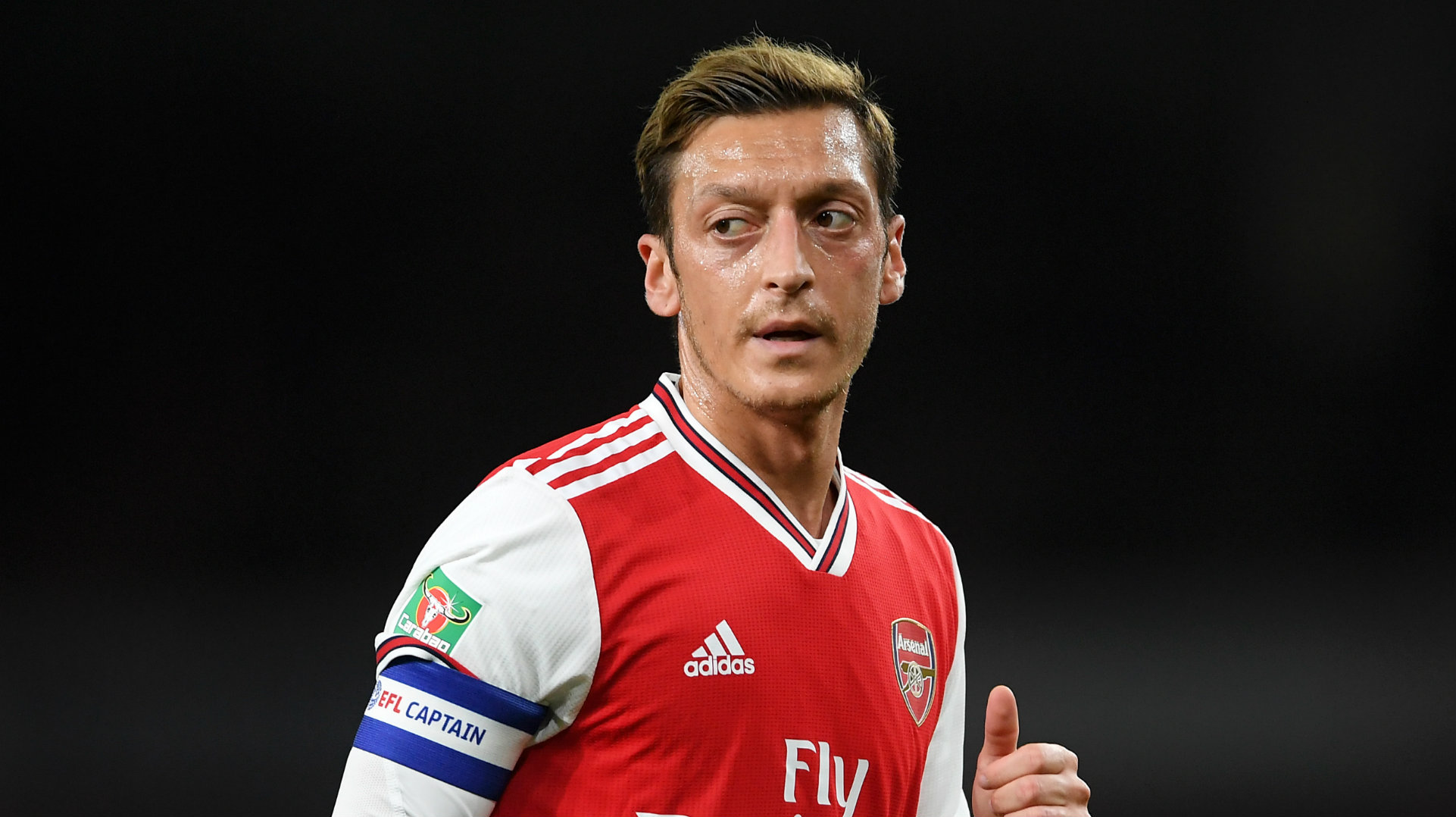 Özil Siap Gaji Gunnersaurus untuk Balik ke Arsenal! - USS Feed