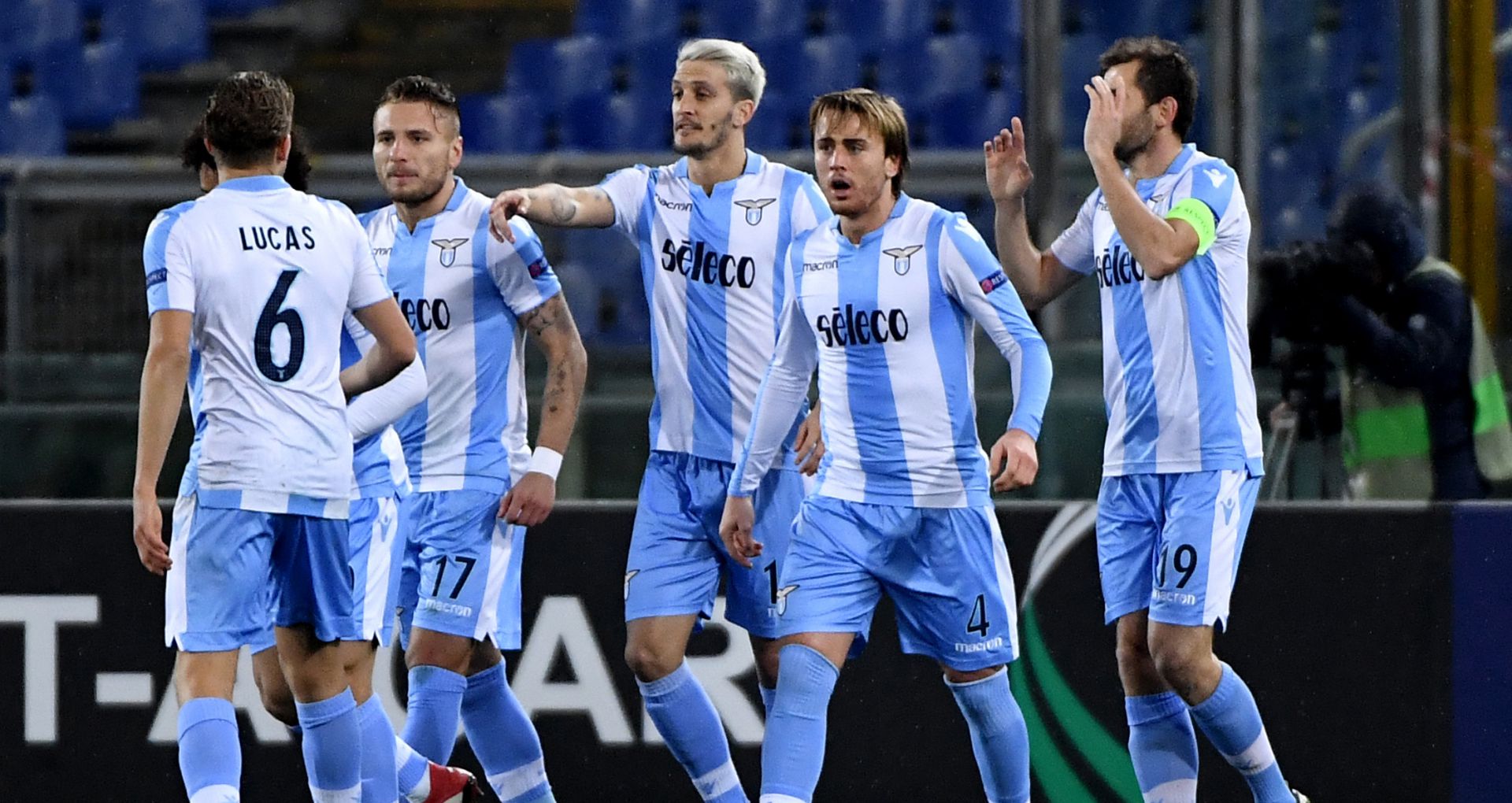 Lazio players celebrating Lazio Steaua Bucharest Europa League