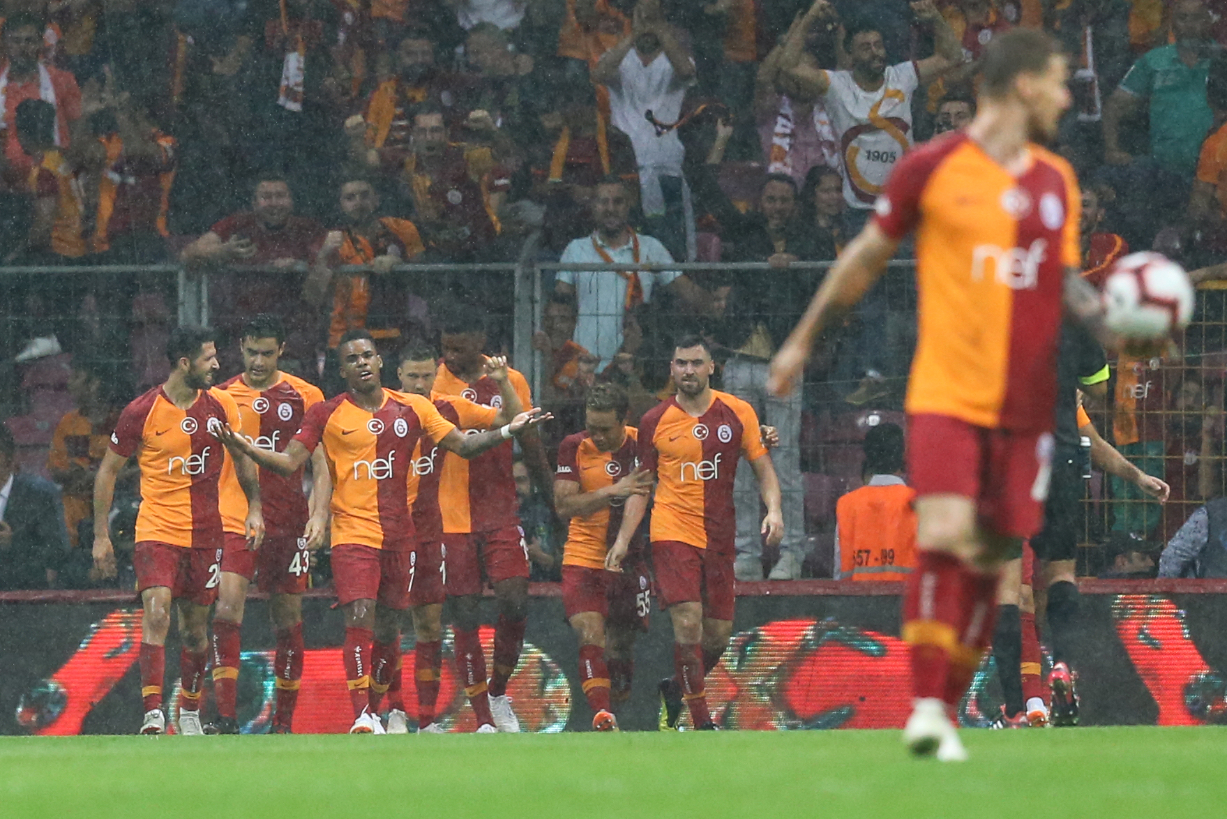 Download Kasimpasa Galatasaray Caps Background