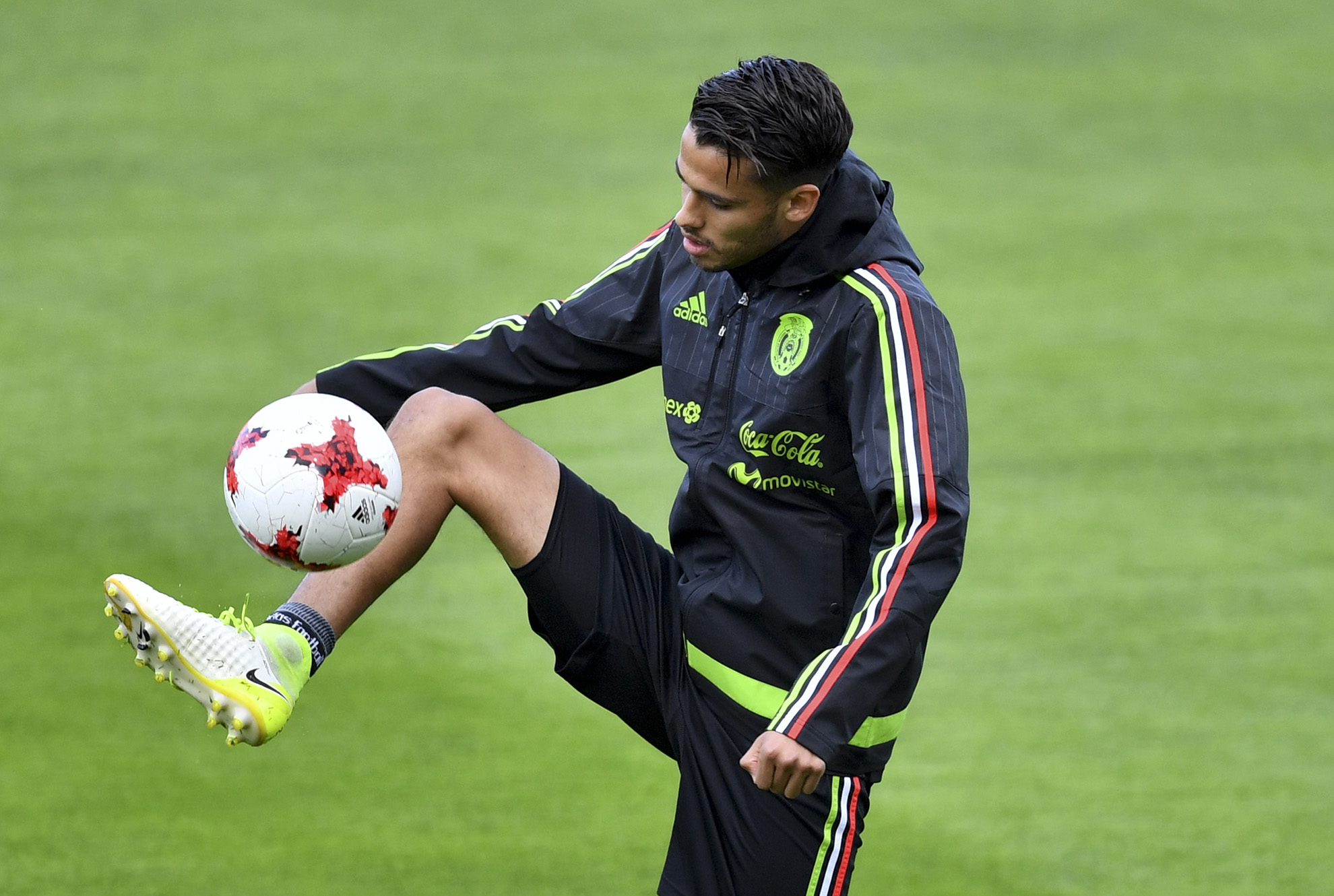 Mundial El ultimatum de Juan Carlos Osorio a Diego Reyes