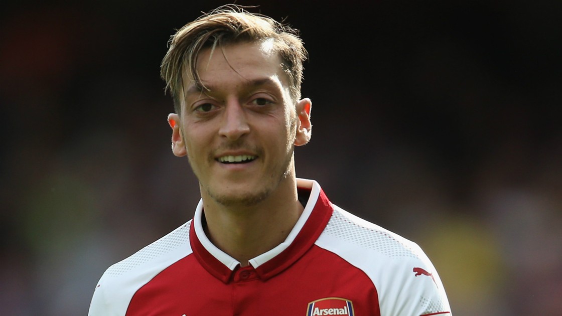 https://images.performgroup.com/di/library/GOAL/f6/83/mesut-ozil-arsenal_1duibswe5zxmz1ac3d60m43fqy.jpg?t=-1702271795&quality=90&h=630