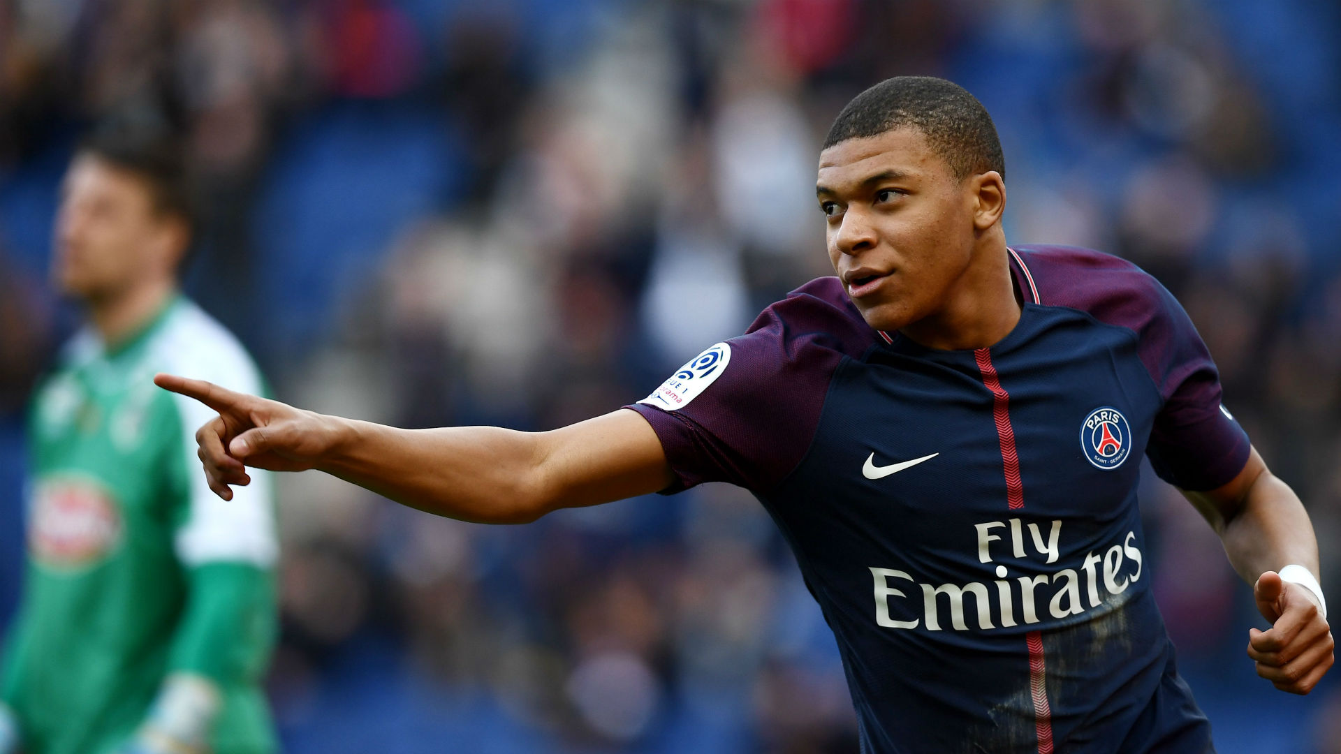 Frankreichs Kylian Mbappe: Gehalt, Schuhe, Social Media ...