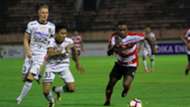 Greg Nwokolo - Madura United & Made Andhika Wijaya - Bali United