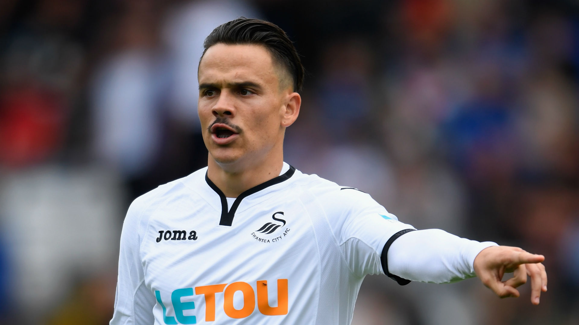 Roque Mesa Swansea