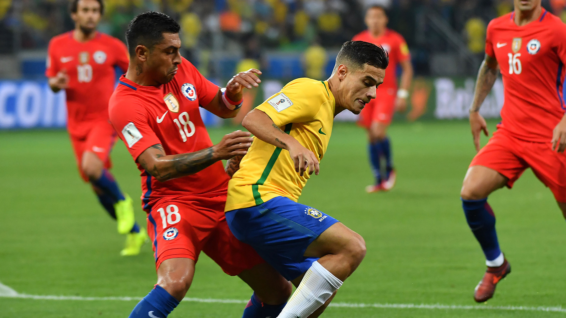 Coutinho Gonzalo Jara Brasil Chile WC Qualifiers 2018 10102017