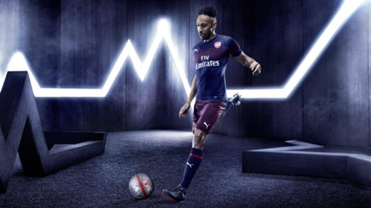 arsenal away kit aubameyang