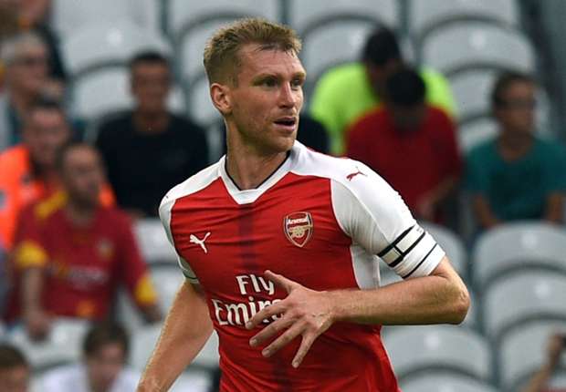 per-mertesacker-arsenal_1jwr7r3rzmtw1ephz2ur4gos5.jpg