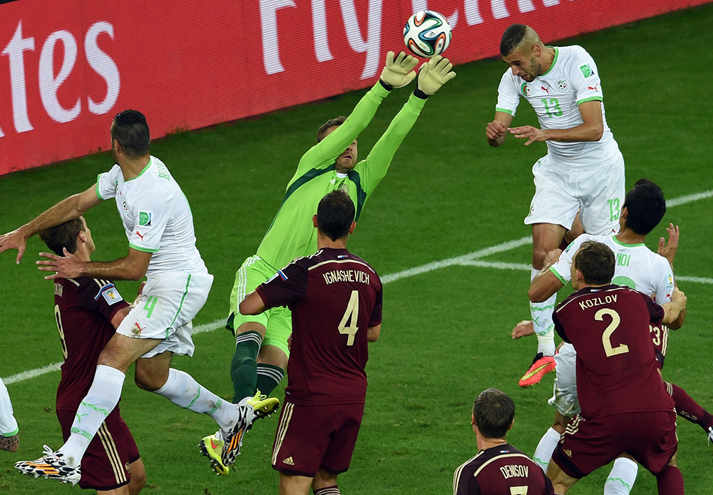 igor-akinfeev-algeria-russia-2014-world-cup-group-h-26062014_2rw7bw6euqda1kjhlfoju2wwq.jpg