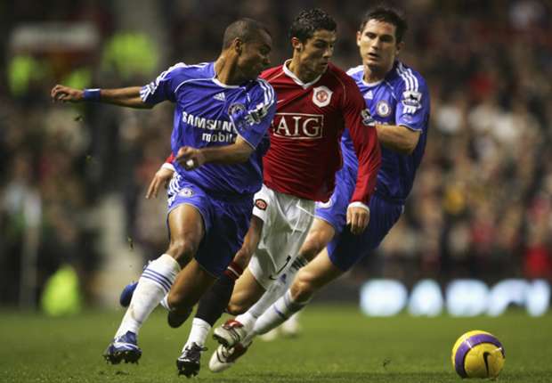 cristiano-ronaldo-v-ashley-cole_7uouxx8lv07c1bk65t2h3ddy5.jpg