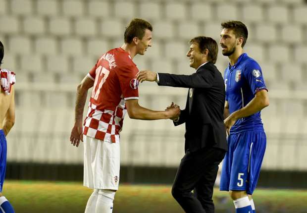 mario-mandzukic-antonio-conte-croatia-italy-12062015_ied4su6xytyf1dalxcihvk06e.jpg