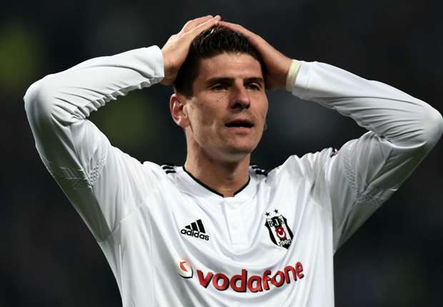 mario-gomez-besiktas_aezo4q14qkhm18vzfjuwmodsq.jpg