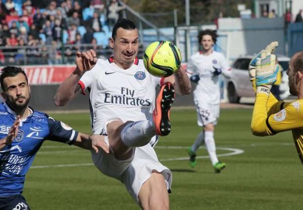 ibrahimovic-psg-troyes_1fm1kvqp1r2tu1tqdgs518t4qt.jpg