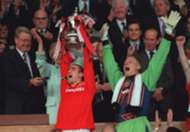 HP Eric Cantona Peter Schmeichel