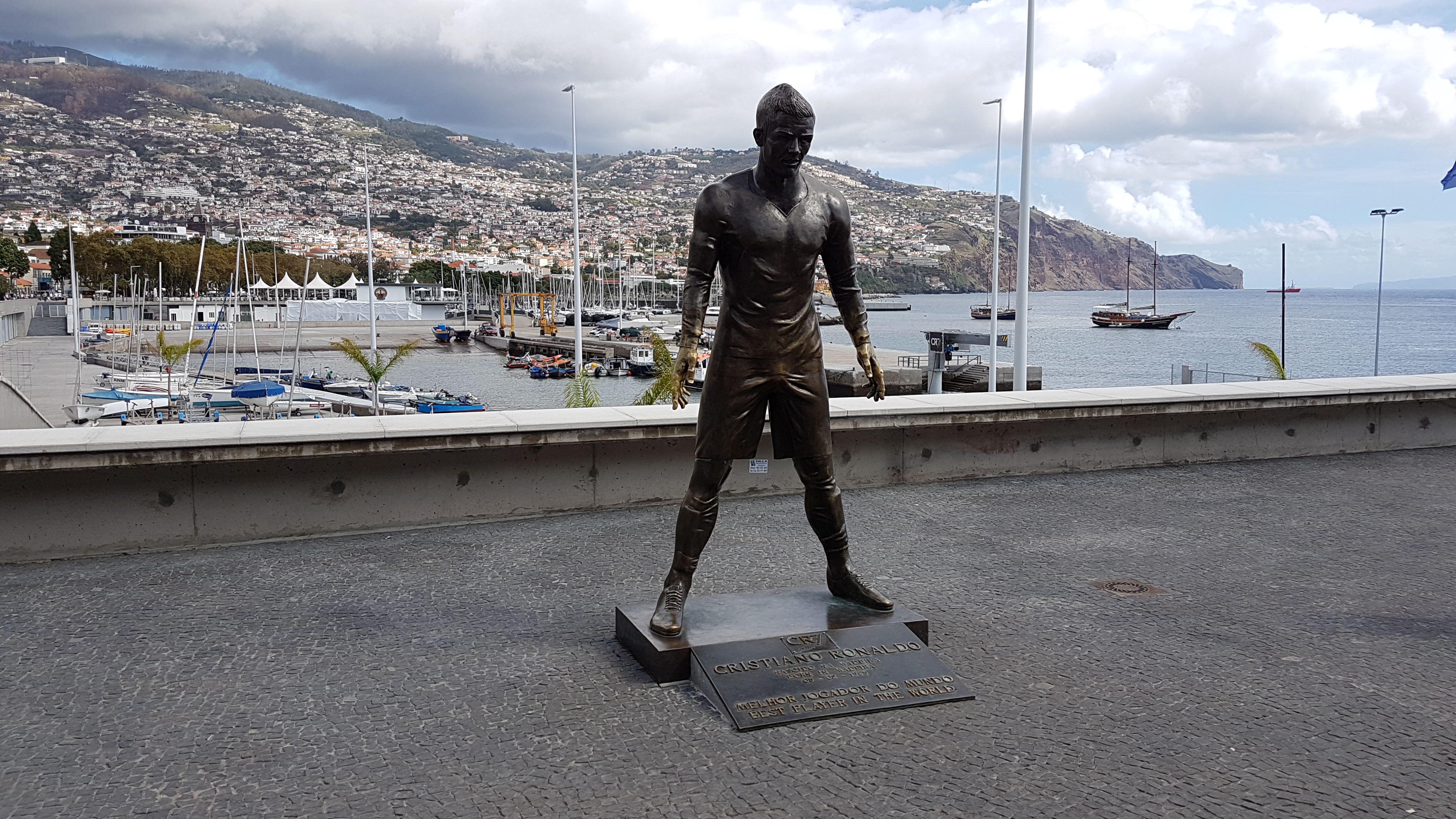 Cristiano Ronaldo statue: Who sculpted it, where is it ...