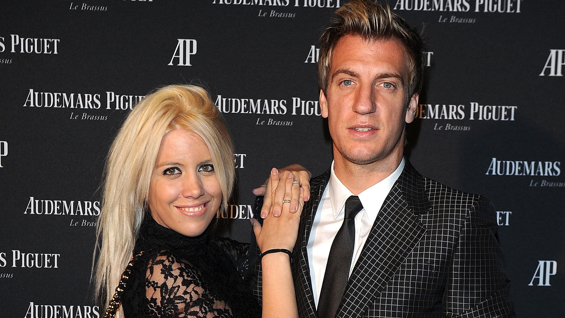 Dati di Maxi Lopez sui social: l'ex moglie Wanda Nara a processo