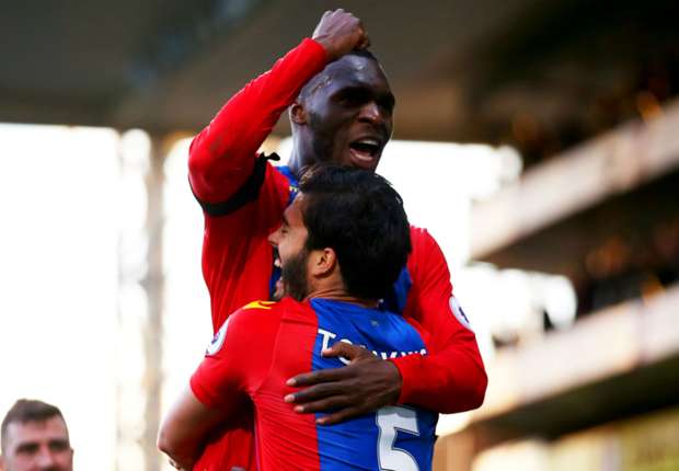 benteke-crystal-palace-southampton_13m4fx3pwuhxw1p0itu54823ak.jpg
