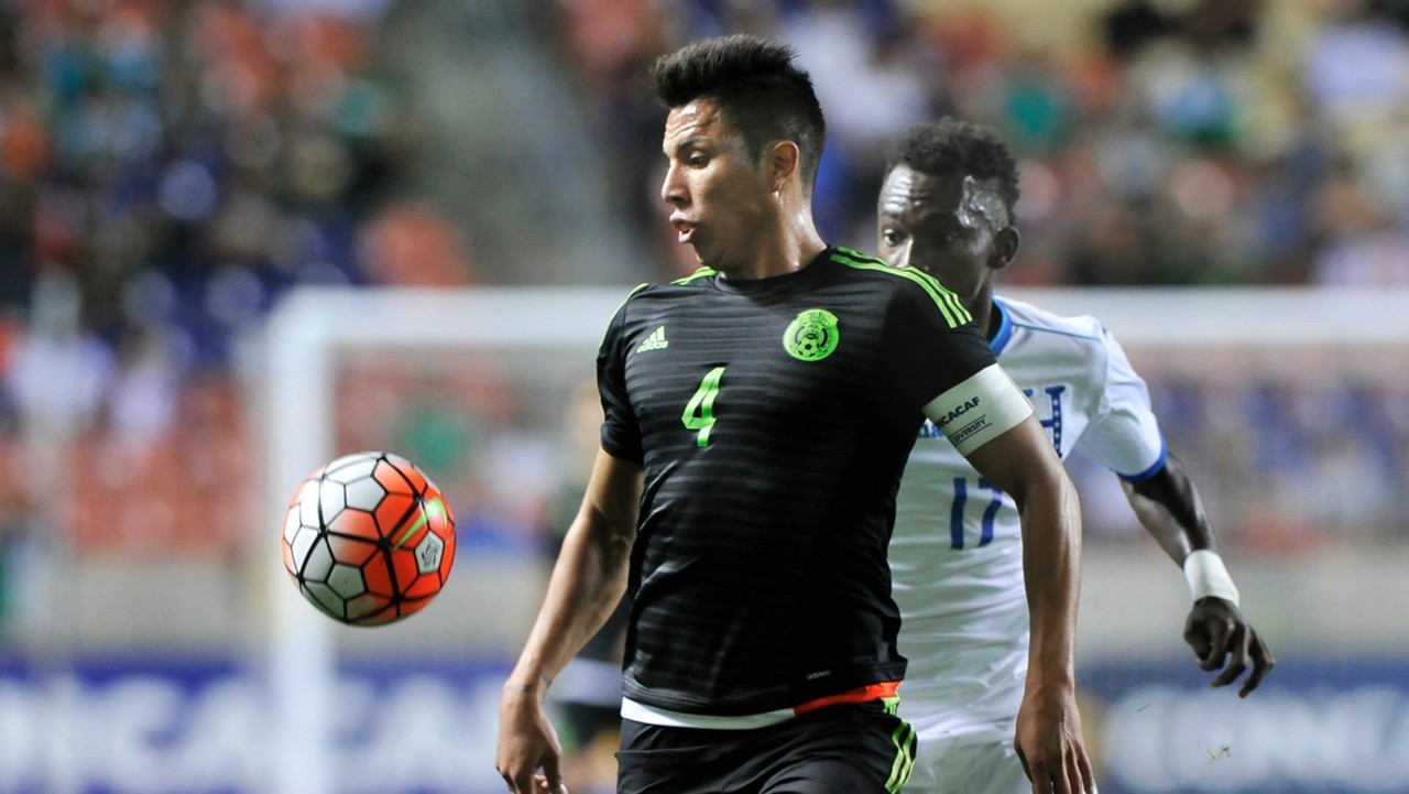 Mexico National Team Defender Carlos Salcedo Joins Frankfurt On Loan From Chivas Goal Com Mexico National Team Defender Carlos Salcedo Joins Frankfurt On Loan From Chivas Goal Com