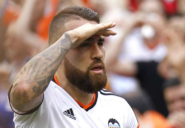 nicolas-otamendi-valencia-eibar-la-liga-03052015_ggzbu4up9uou18v5ilc7ucesq.jpg
