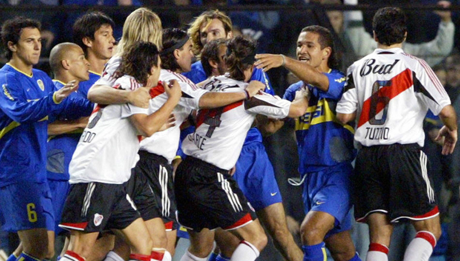 Resultado de imagen para boca river 2004 ida