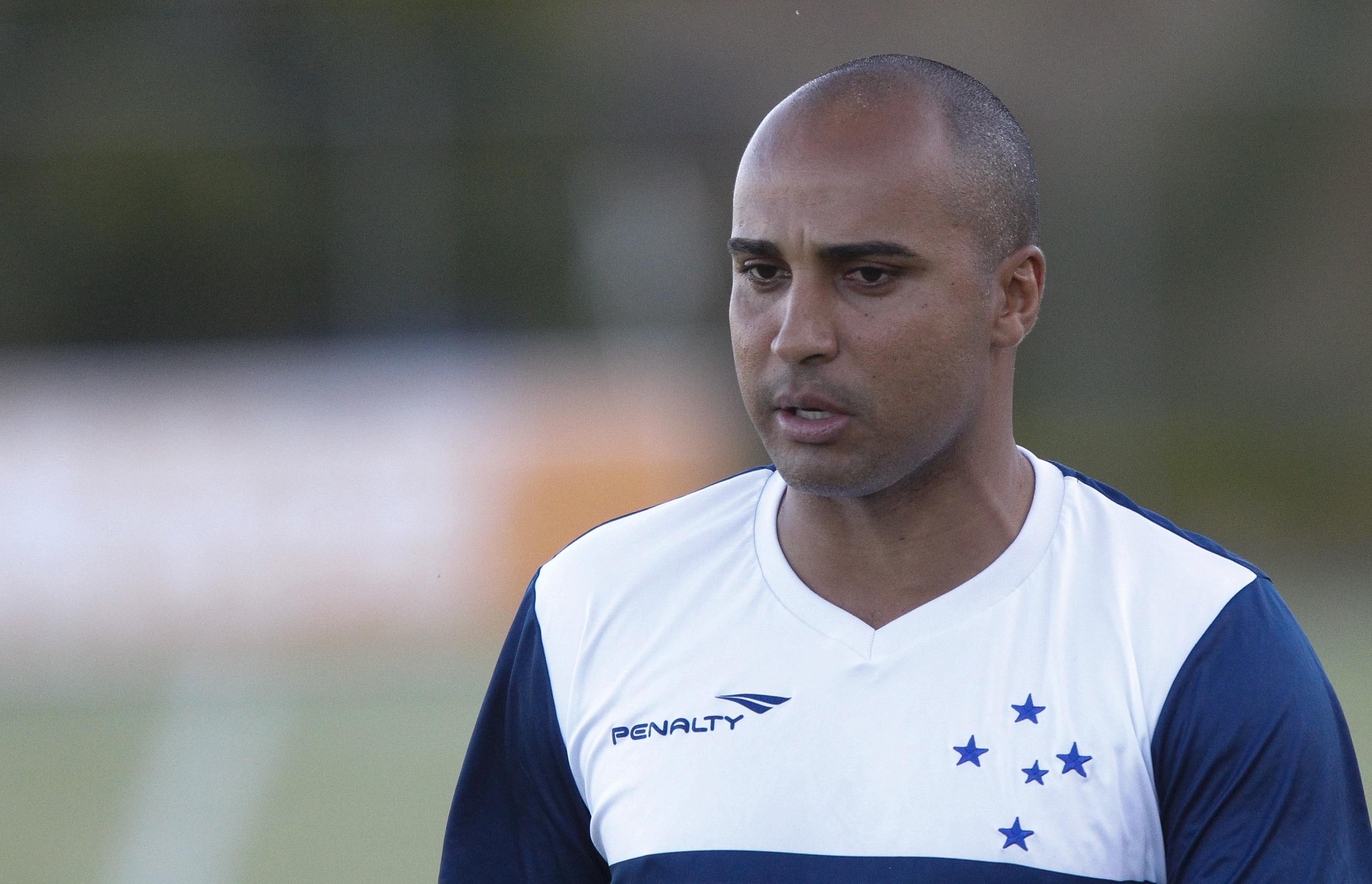 Com desfalques à vista, Deivid destaca qualidade do elenco celeste