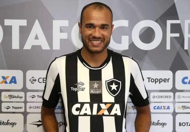 Apresentado no Botafogo, Roger elogia grupo e mostra expectativa: “sonhei com esse momento”