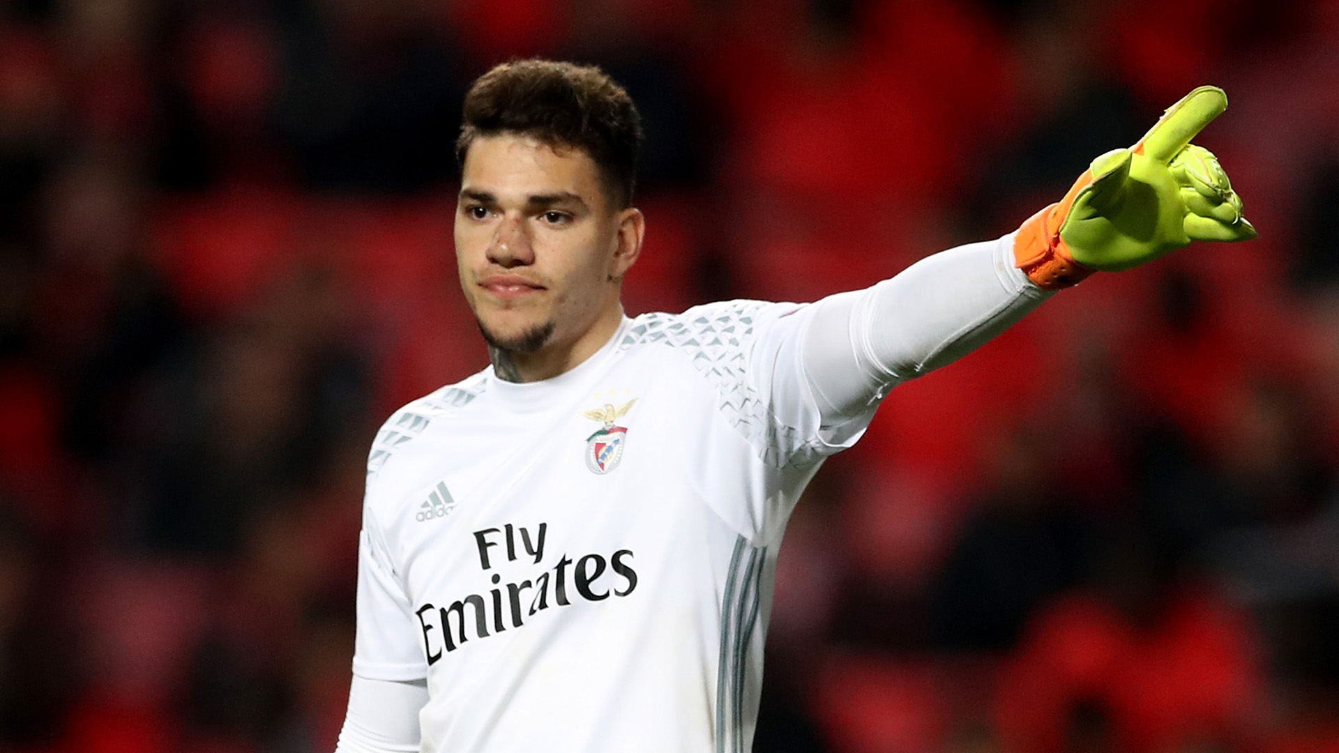 Ederson Moraes - Thủ Thành Phát Động Tấn Công Đầy Ấn Tượng Ederson Moraes - Thủ Thành Phát Động Tấn Công Đầy Ấn Tượng