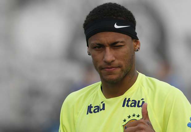 neymar-brazil-training-sao-paulo-10112015_zxo1aa7g990017y9lbs7bradm.jpg