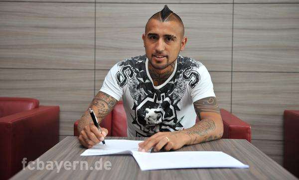 arturo-vidal-firma-su-contrato-en-bayern-munich_93wr99e78k9w1gjxbrj2aogww.jpg