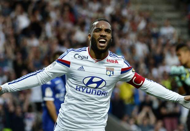 alexandre-lacazette-lyon-ligue-1_1fao8idnm2lwyzzuvjghrfj7a.jpg