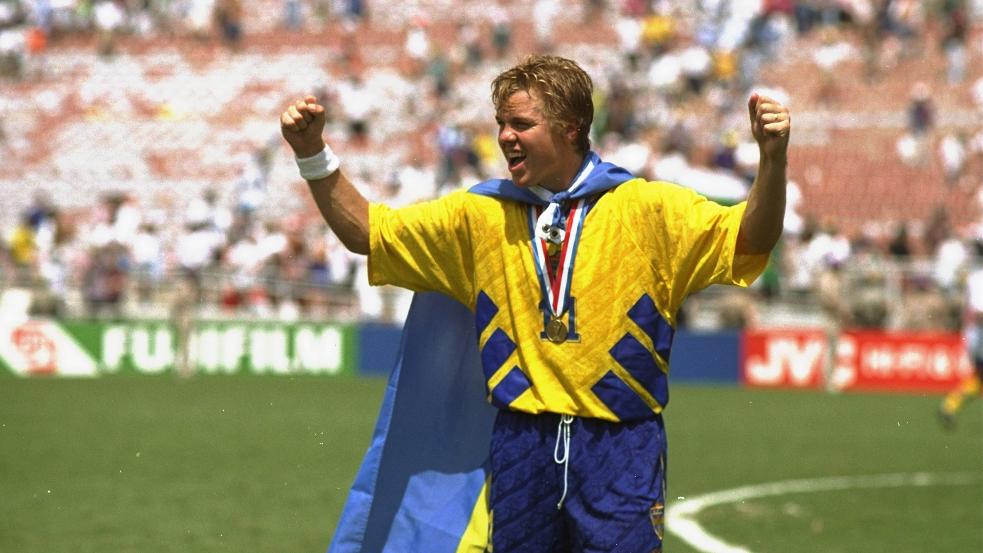 tomas-brolin-sweden-world-cup-1994_1oeiliuec0kol1f5rr5tzykupj.jpg