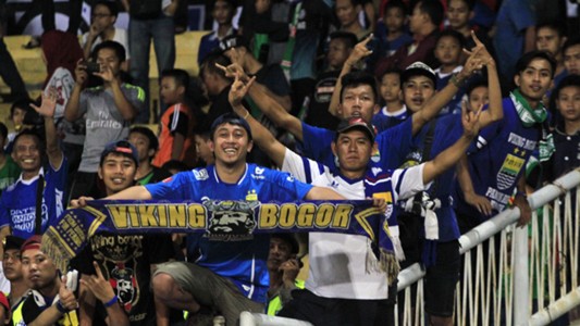 Tiga Kelompok Suporter Persib  Bandung Kampanyekan 