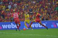Kedah's Shane Smeltz being marked by Selangor's Ugo Ukah and S. Veenod in the Malaysia Cup final 30/10/16