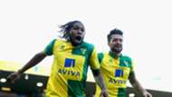 Dieumerci Mbokani (L) of Norwich City