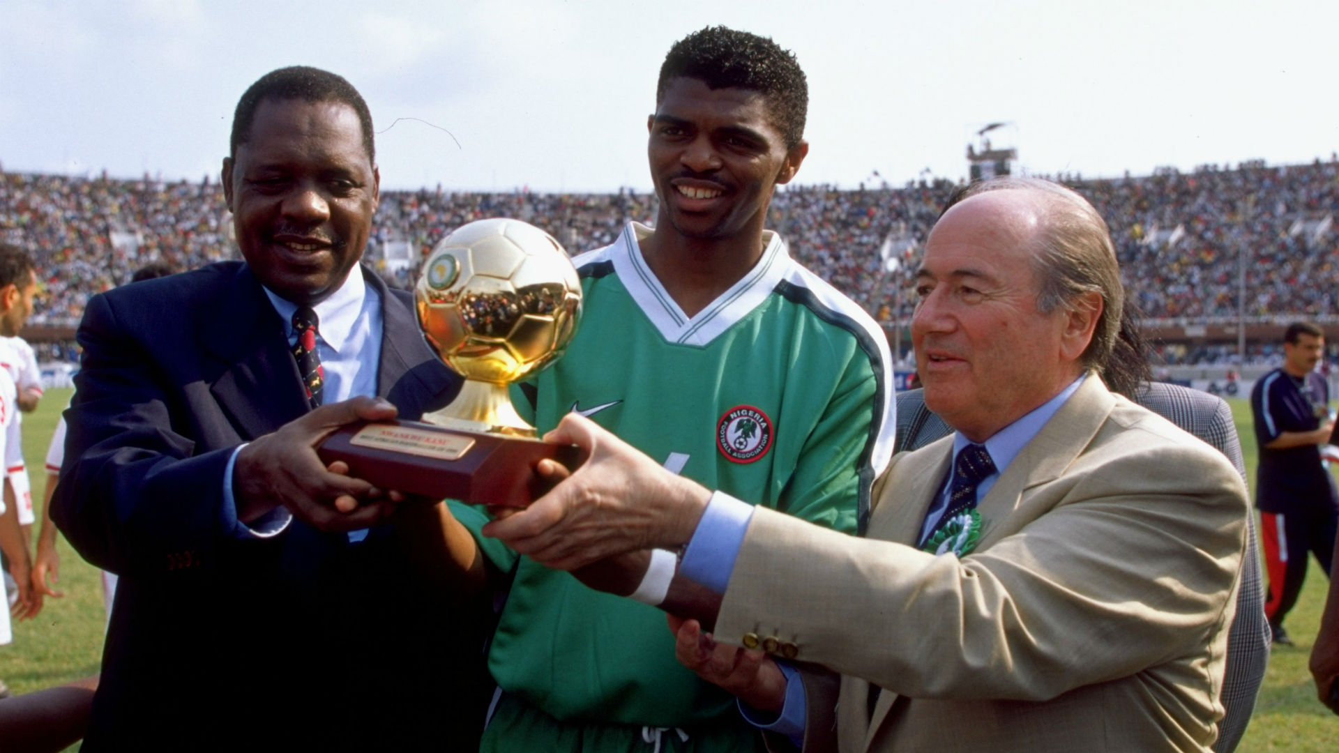 Nwankwo Kanu - African Player of the Year 1999 - Goal.com