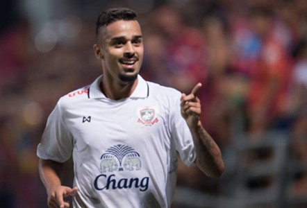 Image result for สุพรรณเชือดนาวีคารัง 0-1