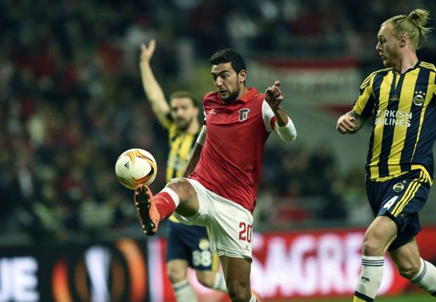 simon-kjaer-ahmed-hassan-braga-fenerbahce-uel-17032016_swxfe4oish2u13u9up34xyqkh.jpg