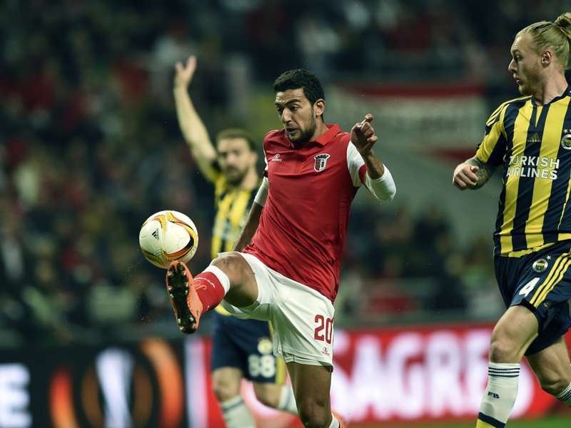 braga 4 1 fenerbahce agg 4 2 eight man visitors squander first