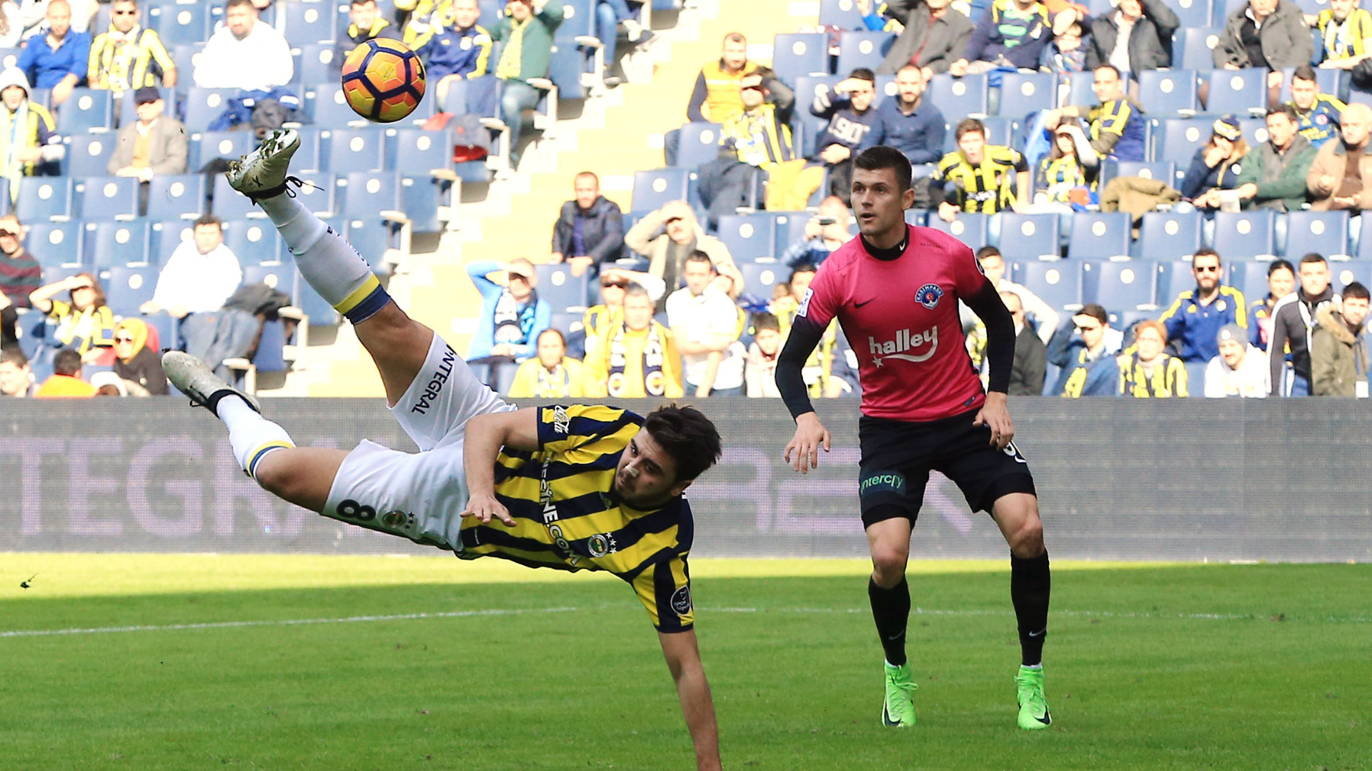 ozan-tufan-fenerbahce-kasimpasa-stsl-02192017_1cim7xwzgnvuf1ri9q4daq7sn5.jpg