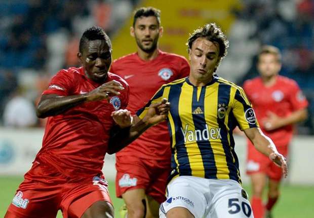 keneth-omeruo-lazar-markovic-kasimpasa-fenerbahce-stsl-09132015_hy56w8i12b7m12awja5ckx0vx.jpg