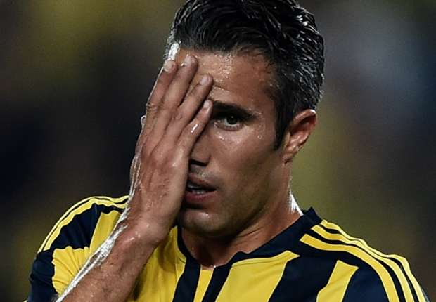 robin-van-persie-fenerbahce_1f1vd3uys6mm81fdmzp4urh7t8.jpg