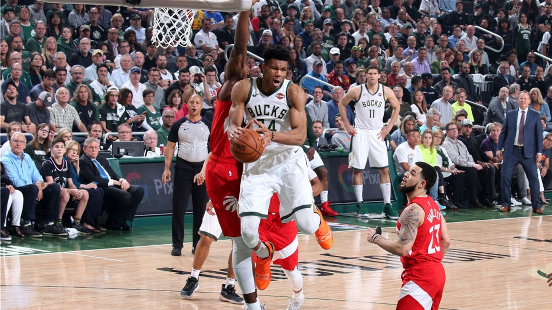 #Giannis