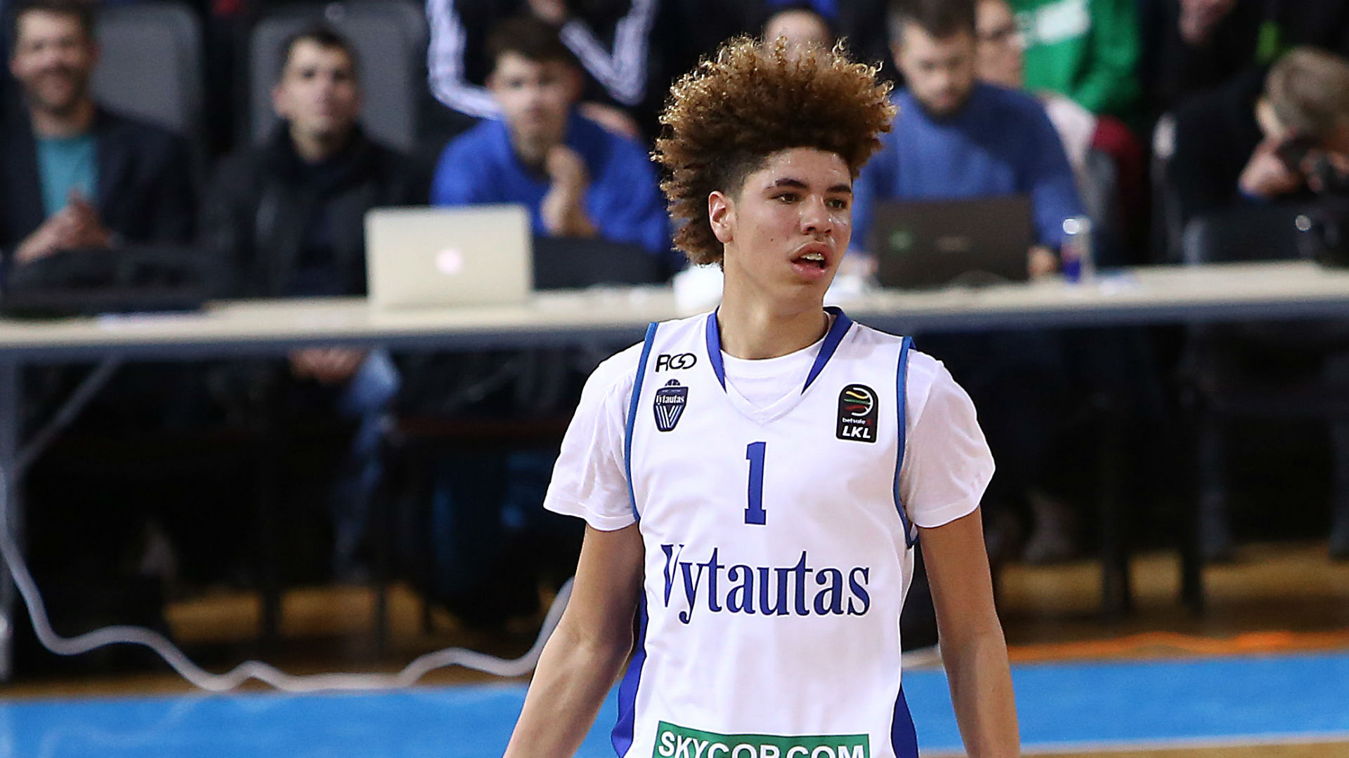 LaMelo Ball announces that he will play next season in Australia's NBL | NBA.com Canada | The ...