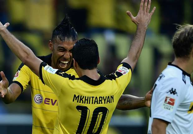 pierre-emerick-aubameyang-henrikh-mkhitaryan-borussia-dortmund-bundesliga-15082015_1dzgax5ip6aqs1n81ugrgwi5rr.jpg