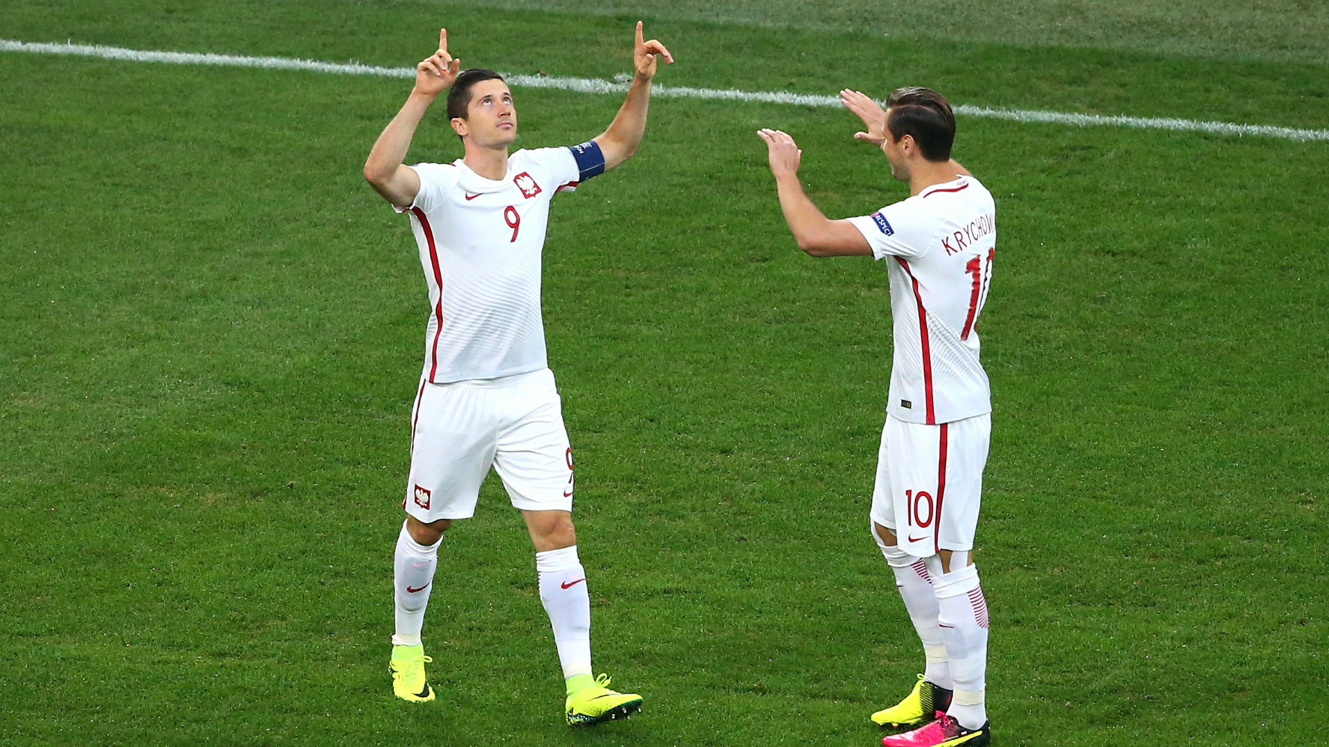 poland-portugal-uefa-euro-robert-lewandowski-06302016_1vdv7djah8o961mh626e0le6t5.jpg