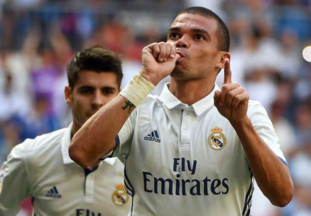 RUMORS: Juventus eyes Pepe as Thiago Silva alternative