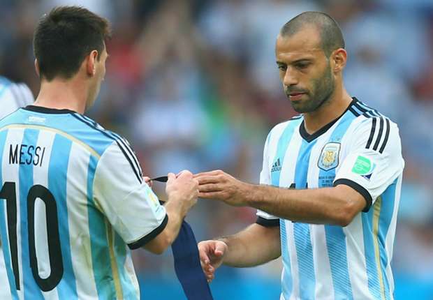 lionel-messi-javier-mascherano-argentina_1pw5pj4bmvfz21sisbcbg5l8f1.jpg