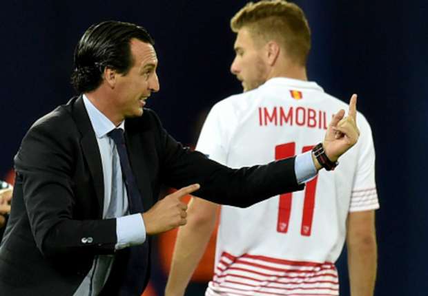 emery-immobile-barcelona-sevilla-european-supercup_q95f1dpwz81c1q09enmhod6wi.jpg