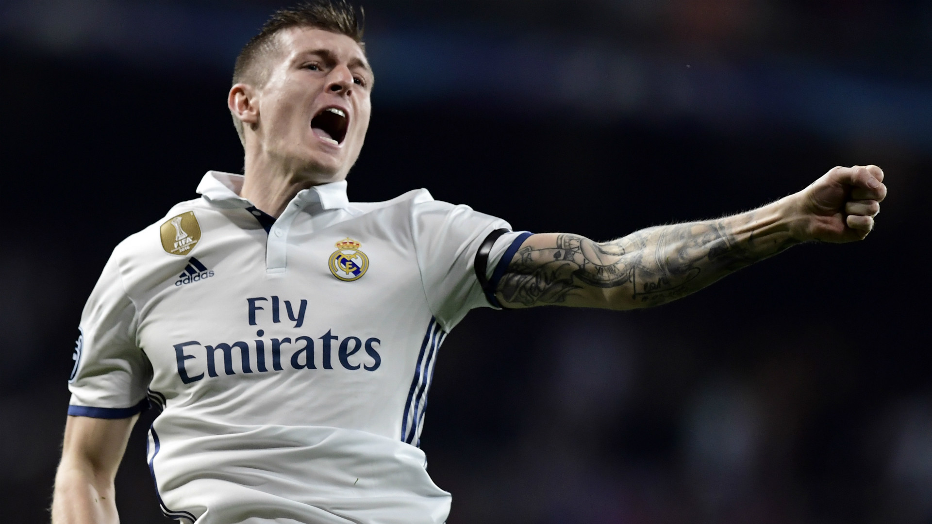 Toni Kroos: Gehalt, Schuhe, Social Media, Freundin ...